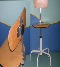 CHAISE                                            .