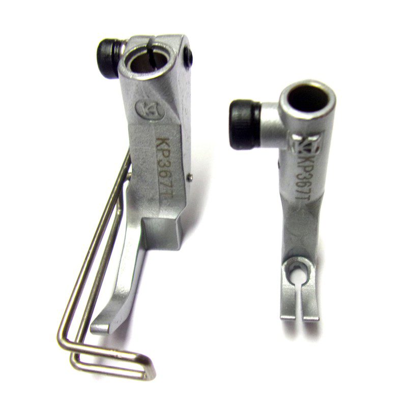 Right Zipper Feet                                                  .